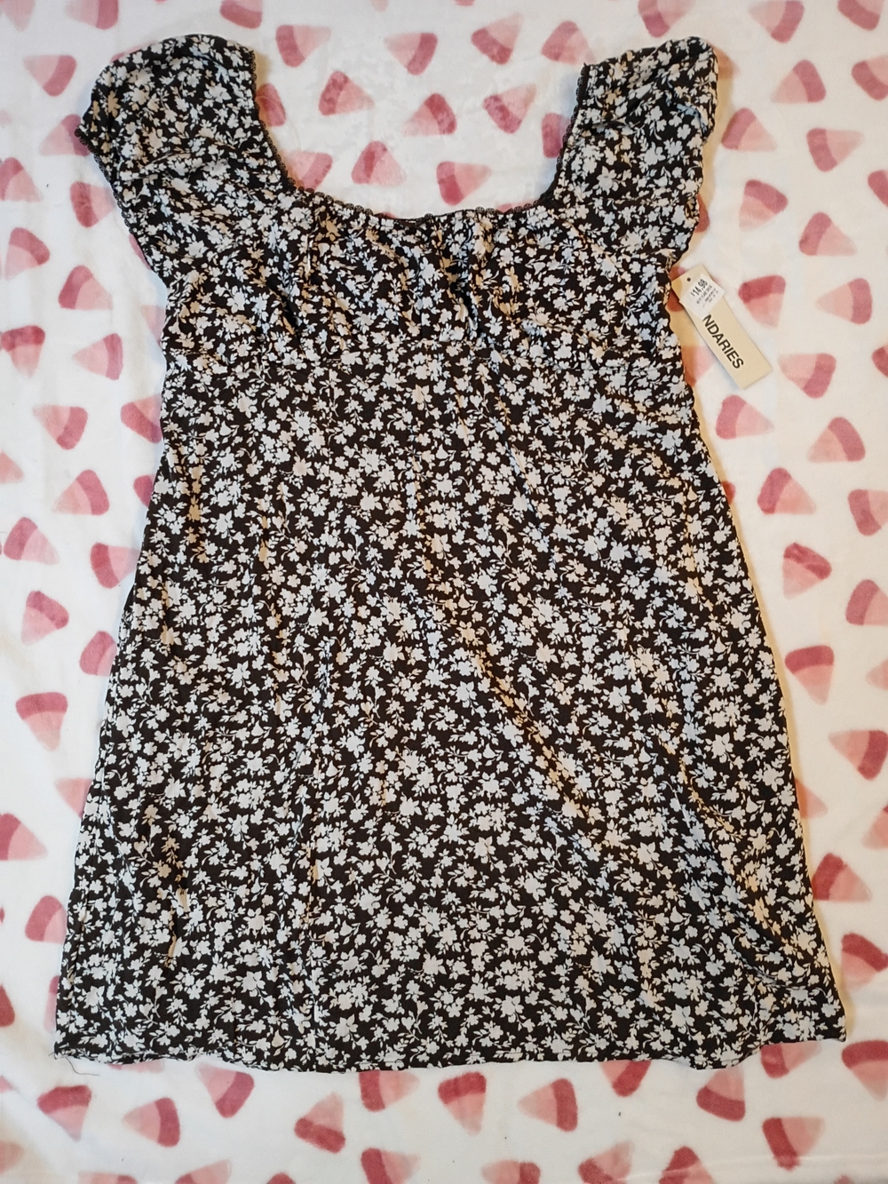 No Boundaries Women's Brown Floral Puff-Sleeve Dress